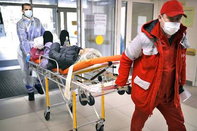 Собянин заявил о снижении числа госпитализированных с COVID-19 в Москве
