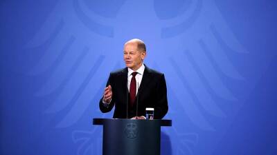 Новый канцлер ФРГ Шольц прокомментировал обострение ситуации вокруг Украины