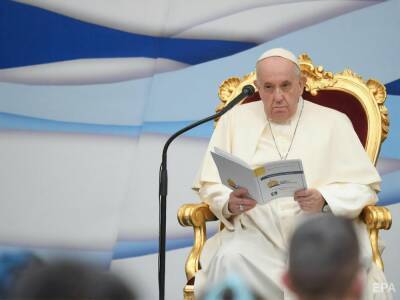 Папа римский назвал "анахронизмом" рекомендации Еврокомиссии избегать употребление слова "рождество"