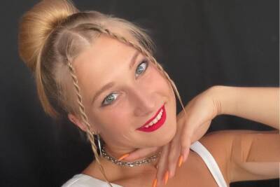 Екатерина Никитина - Блондинка из "Женского квартала" испытала мышцы на прочность, вскарабкавшись на стену: "Почему так смешно" - sport.politeka.net - Украина