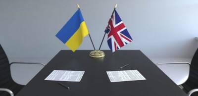 Главы МИД Британии и Украины призвали Москву снизить напряженность на границе