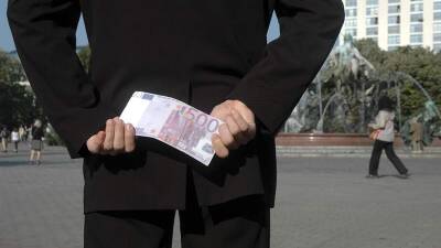 Генпрокурор осудил замену уголовных сроков мелким коррупционерам