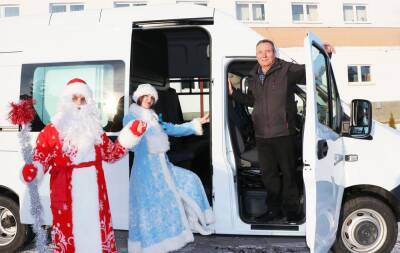 Клубная система Щучинского района получила шикарный предновогодний подарок – новую ГАЗель. И это будет “Поющий автобус”!
