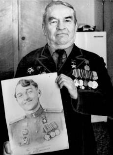 Кунгуряк Иван Каменных в 1945 году был удостоен звания Герой Советского Союза