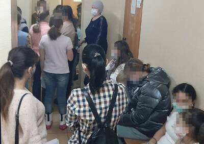 Рязанцы засняли огромную очередь в детской поликлинике №6
