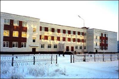 Заозерская школа с углубленным изучением математики и физики передана в госсобственность Мурманской области