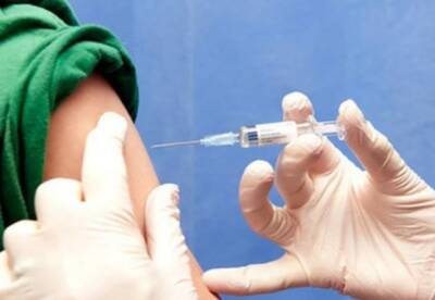 Обязательная вакцинация: какие профессии в списке