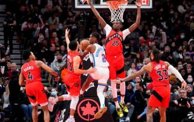 НБА: Сакраменто обыгрывает Орландо, Торонто проигрывает Оклахоме