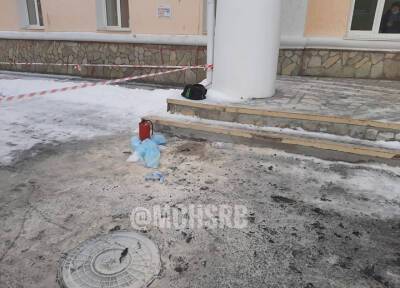 Пенсионерка в Уфе подожгла себя на улице напротив здания больницы