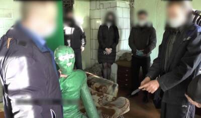 В Ошмянском районе мужчина из ревности убил свою сожительницу и ранил знакомого