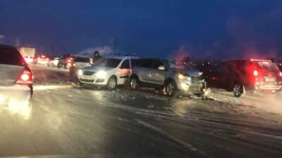 Более 20 машин столкнулись под Архангельском на трассе М-8