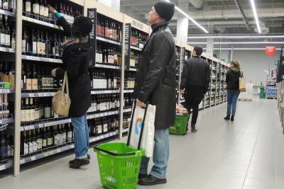 Поставщики алкоголя предупредили о росте цен на 20% до конца года
