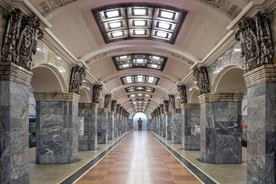 В Петербурге ограничат вход на станцию метро «Кировский завод»