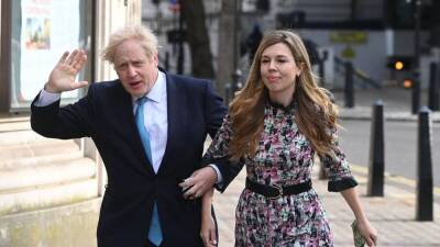 Британский премьер-министр Борис Джонсон стал отцом в седьмой раз