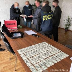 Главу ОТО в Черкасской области задержали на взятке. Фото