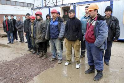 Большинство трудовых мигрантов решили навсегда остаться в России