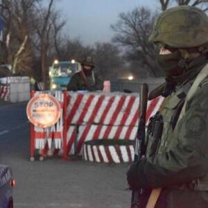 В Донецкой области мужчина на авто пытался прорваться через блокпост