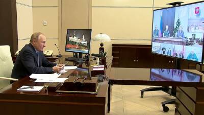 Владимир Путин в режиме видеоконференции проводит заседание Совета по развитию гражданского общества и правам человека
