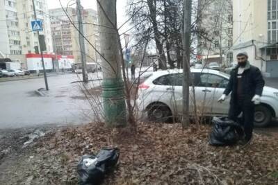 В Пензе в Октябрьском районе убрали навалы бытового мусора