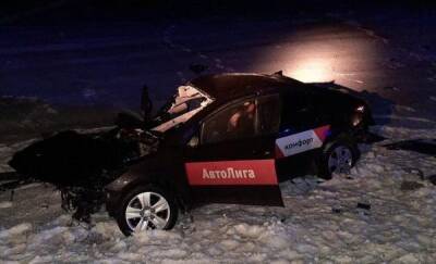 Две женщины погибли в страшной аварии на тюменской трассе