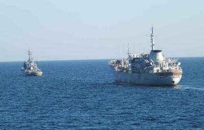 ФСБ: в сторону Керченского пролива движется корабль ВМС Украины