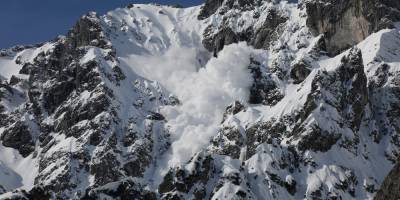 В австрийских Альпах под лавинами погибли трое лыжников