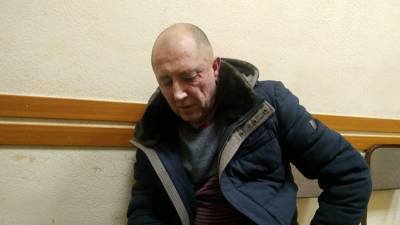 В Омске мужчину задержали по подозрению в истязании детей