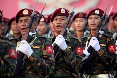 В Мьянме ввели режим ЧП на год