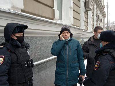 В Москве задержали главреда "Медиазоны" Сергея Смирнова