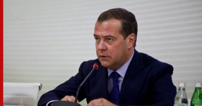 Медведев рассказал о готовности обособить российский сегмент интернета