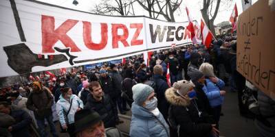 В Вене прошли массовые протесты против карантина