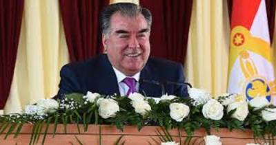 Президент поздравил таджикистанцев с праздником Сада