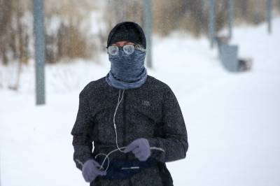 Сильный ветер и гололедица: синоптики предупредили об опасной погоде в Москве