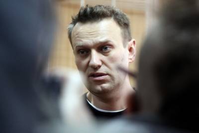 Генпрокуратура выступила за замену Навальному условного срока реальным