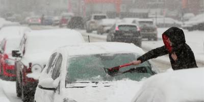 Сильный снег, гололед, порывы ветра. Погода в Украине снова ухудшится