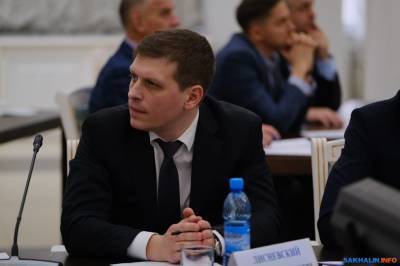 Министр инвестиционной политики области уехал в Москву поднимать Сахалин