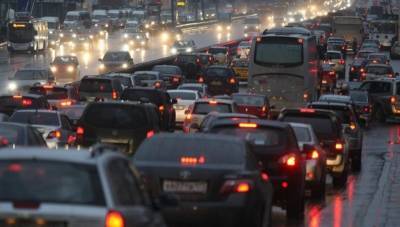 Пробки в Одессе: на каких дорогах затруднено движение транспорта 1 февраля