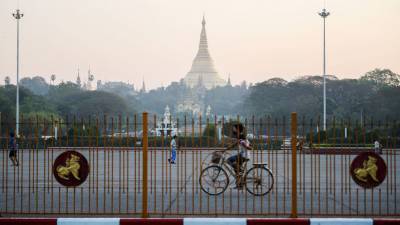 Посольство РФ в Мьянме предупредило граждан остерегаться мест скопления людей