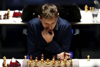 18-летний российский шахматист обошел Карлсена и стал призером супертурнира