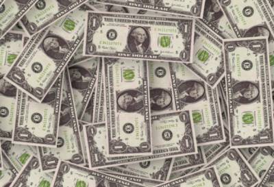 В Конгрессе США заявили о негативных последствиях санкций для доллара