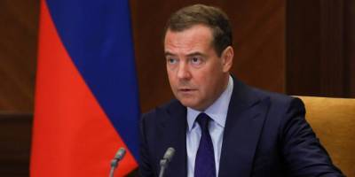 Медведев: Россия готова к отключению от глобальной сети