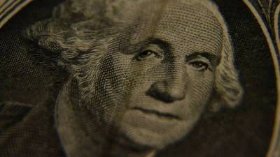 Американские санкции вынуждают страны уходить от доллара