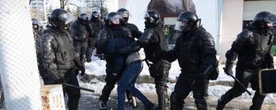 В Челябинске после несогласованной акции за Навального завели дело о повреждении дорог