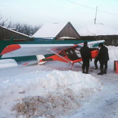 В Башкирии самолет совершил вынужденную посадку в поле