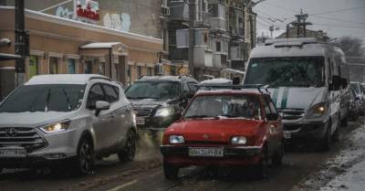 Одесса утопает в пробках, километры дорог парализованы: где ситуация обстоит хуже всего