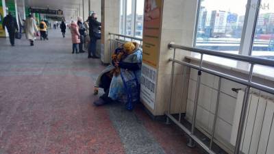 Киев превратился в столицу нищих и бездомных, половина из которых — из Донбасса