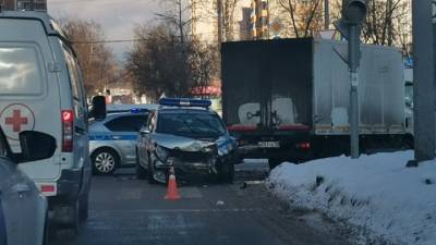 Машина полиции попала в аварию на северо-западе Москвы