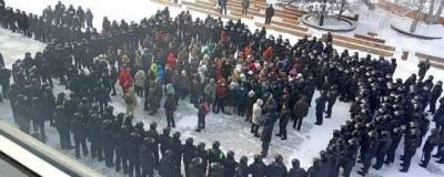На митинге в Архангельске задержали более 20 человек