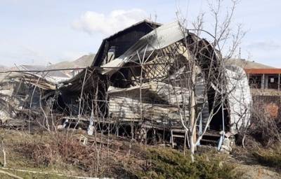 В Коктебеле огонь уничтожил полтора жилых дома – ФОТО