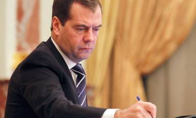 Дмитрий Медведев хочет «переналадить» Интернет в России
